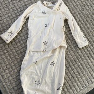 Bonsie skin to skin newborn baby bag pajamas onesie in stars